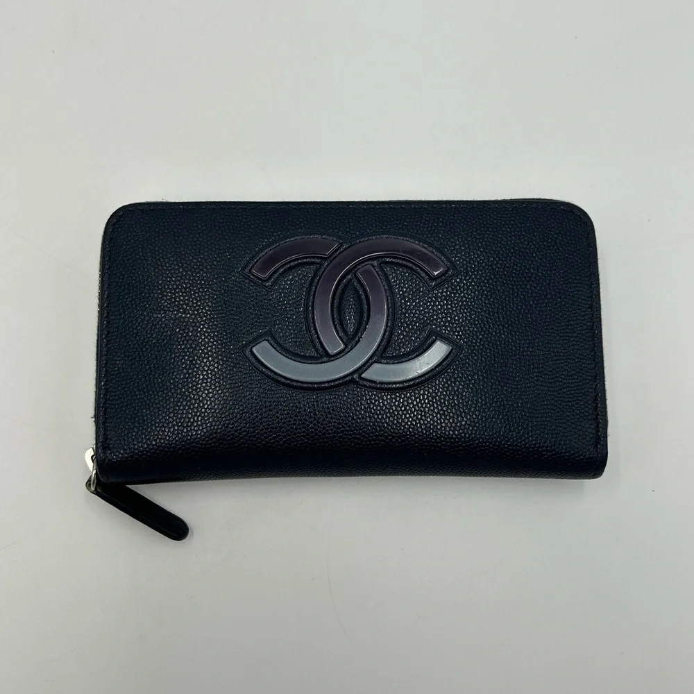 (SOLD) Chanel Medium Blue Leather Zip Wallet (2760****) - Picture 2 of 14